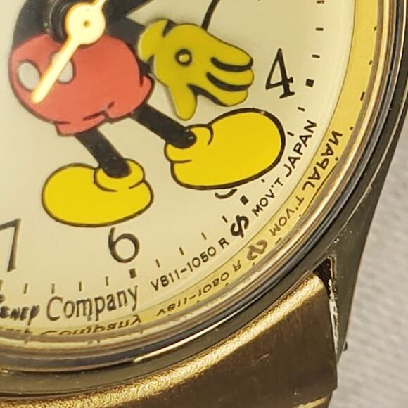 Disney X Lorus Mickey Mouse Gold-Tone Analog Watch - Rare Left-Facing Mickey! - Picture 4 of 13